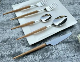 ست کارد و چنگال