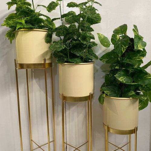 گلدان آلومینیومی زیره دار