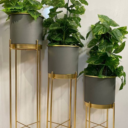 گلدان آلومینیومی زیره دار