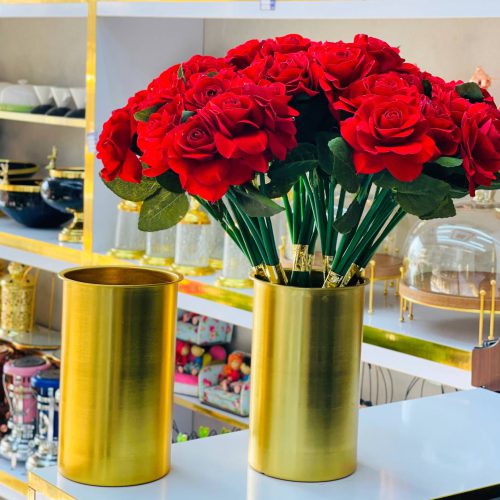 گلدان آلومینیومی طلایی: راهی آسان برای داشتن یک دکوراسیون شیک و مدرن