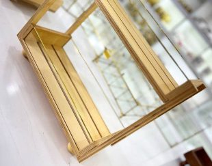 استند چوبی شیشه ای دو طبقه: نظم و زیبایی در آشپزخانه