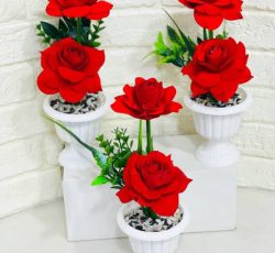 عمده فروشی گلدان گل رز دو گل: عطری دل‌انگیز برای مغازه‌تان!