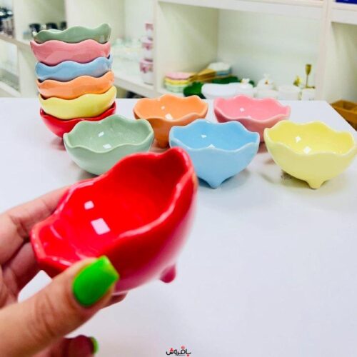 پیاله پایه دار رنگی