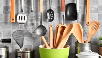 لیست ظروف آشپزخانه جهیزیه+راهنمای خرید بازار صالح‌آباد